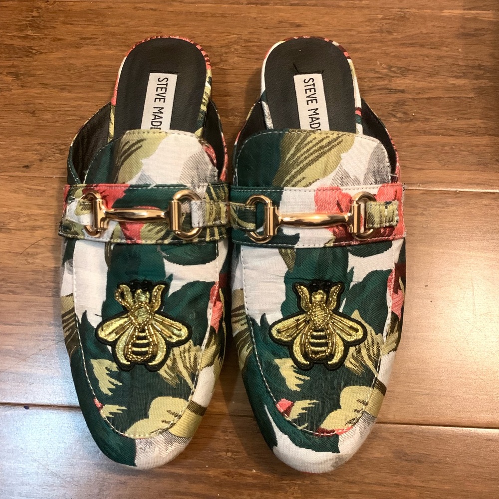 Steve Madden slip one